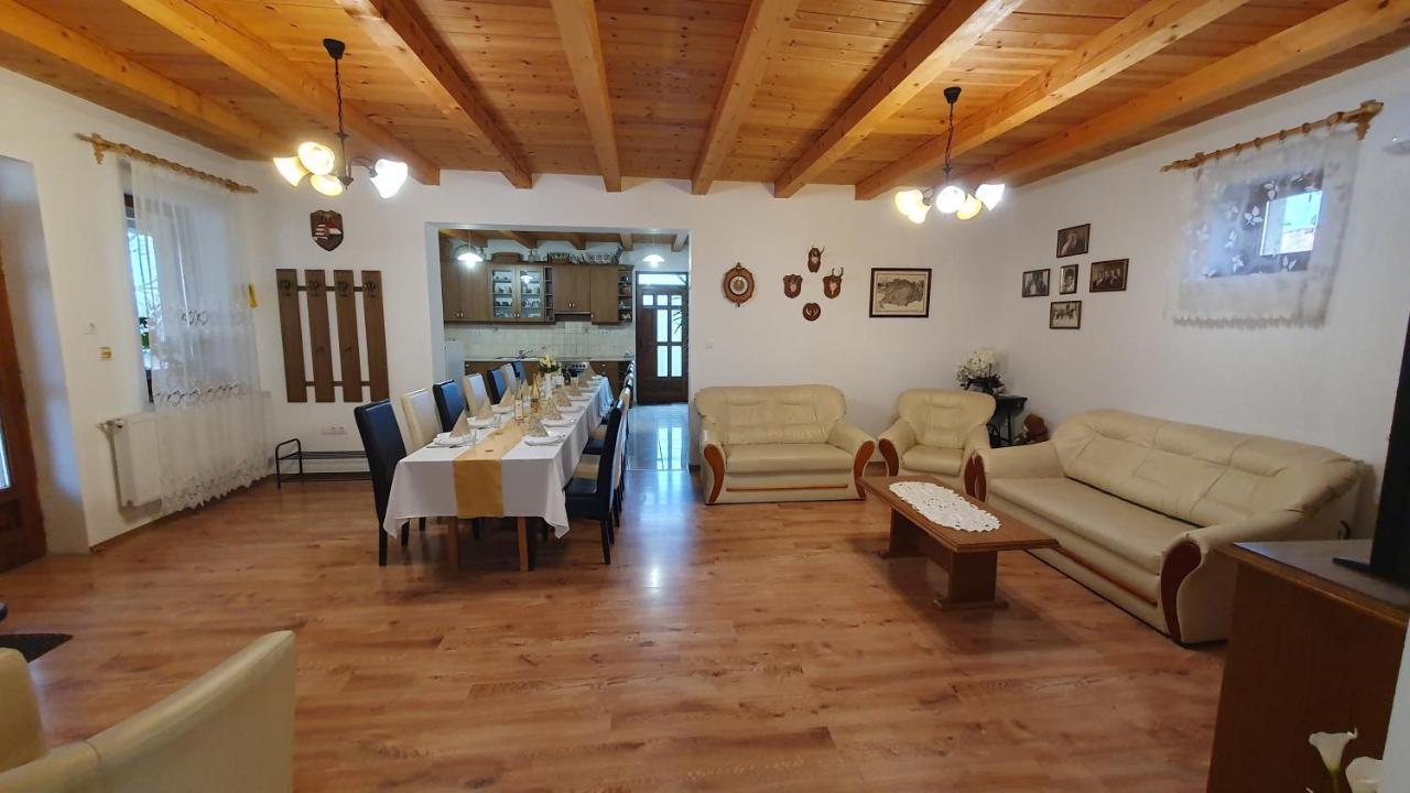 Pap Kekszilva Vendeghaz酒店 外观 照片